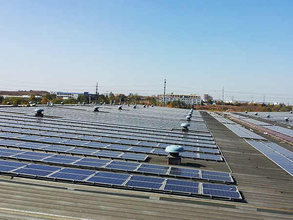 2014年集團850萬kWh光伏發電站投入使用